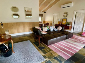 Kookaburra Cabin